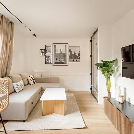 Luxurious 3 Min Walk From Eiffel Tower Appartement Parijs Buitenkant foto
